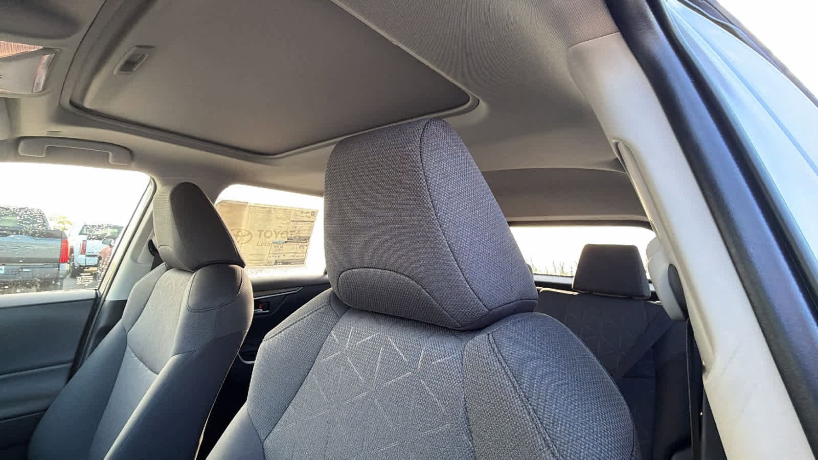 Thumbnail: 2025 Toyota RAV4 - 11