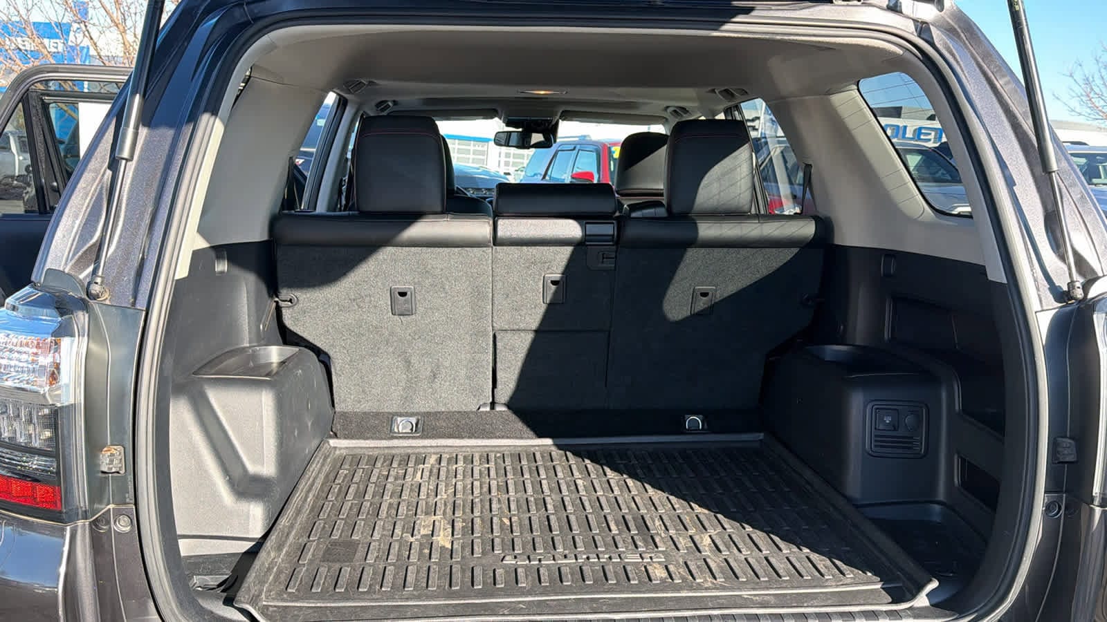 Thumbnail: 2022 Toyota 4Runner - 27