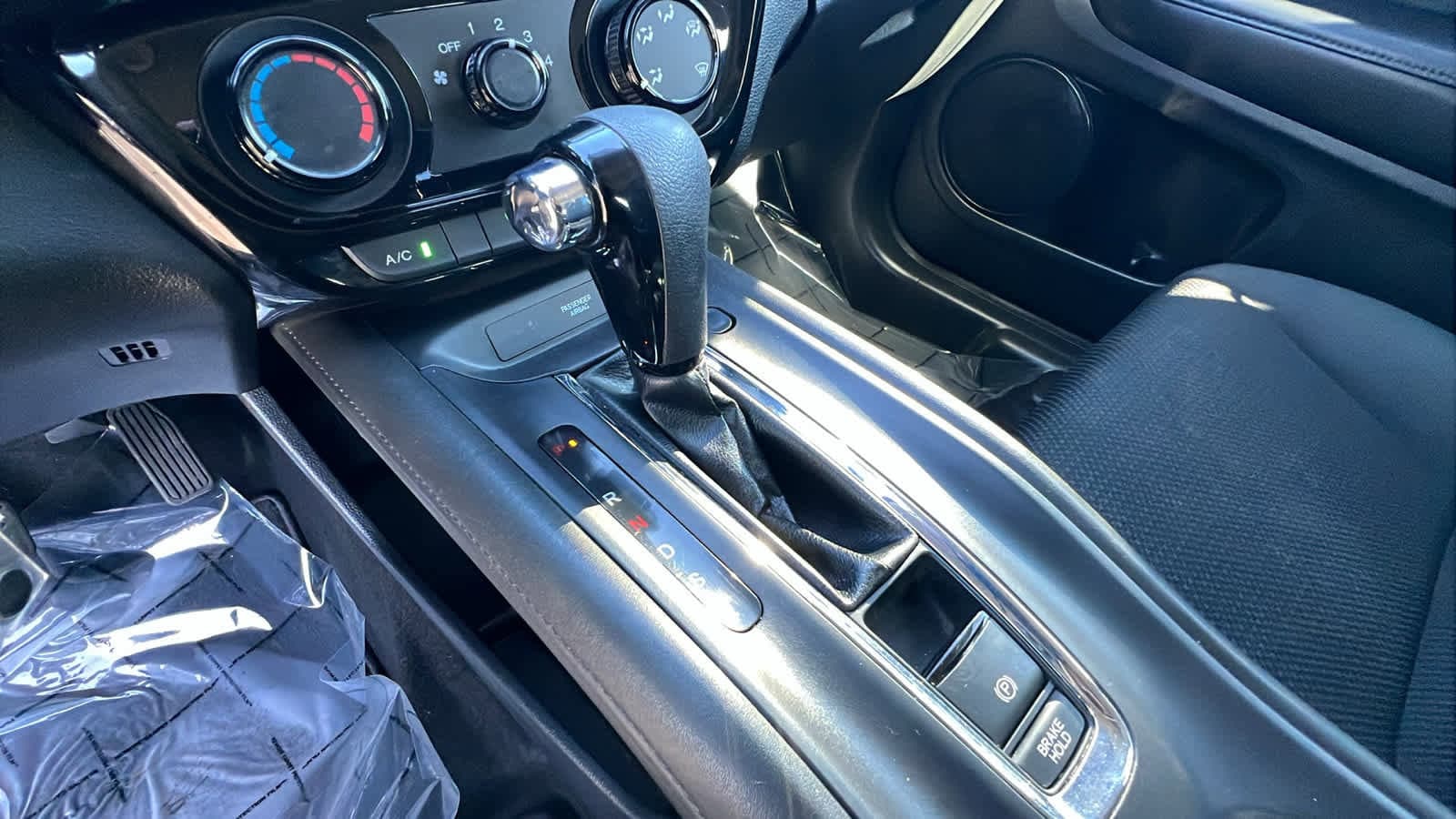 Thumbnail: 2022 Honda HR-V - 13