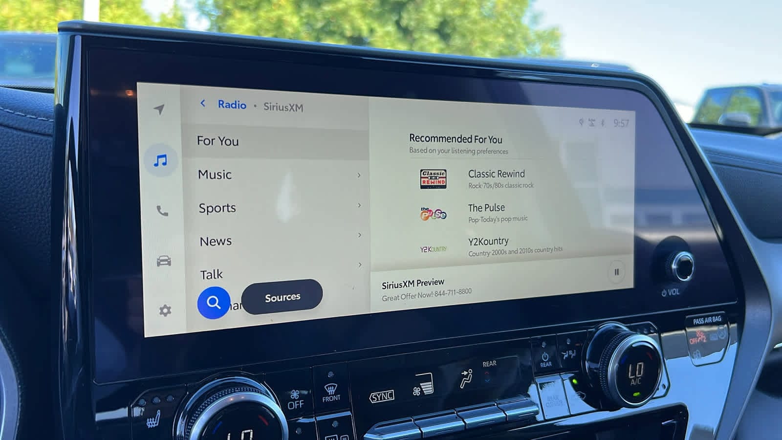 Thumbnail: 2023 Toyota Highlander - 15