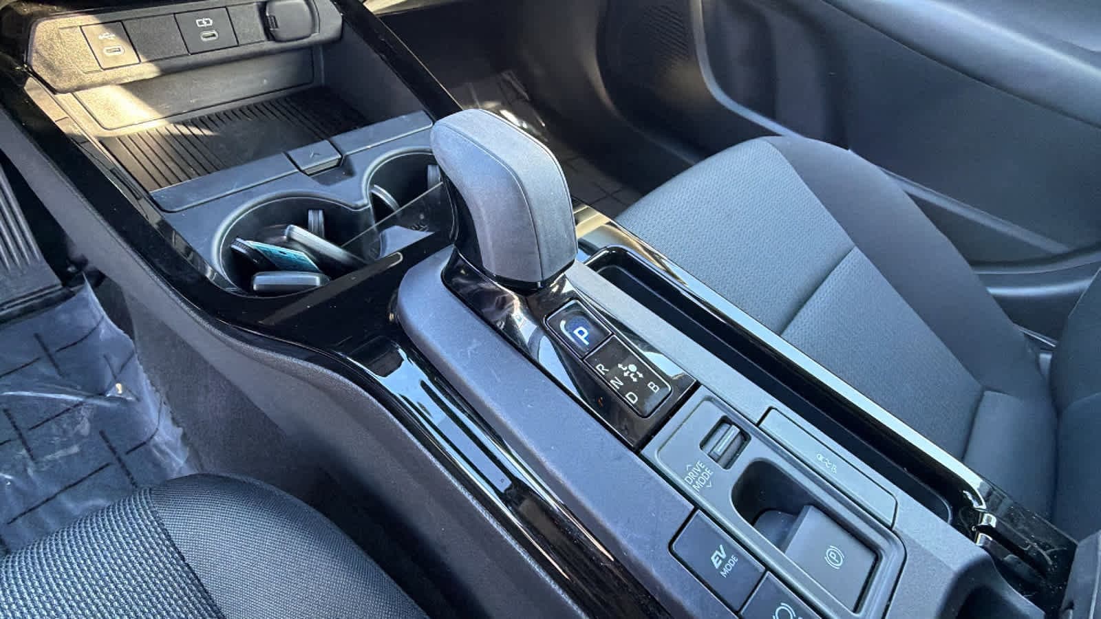 Thumbnail: 2024 Toyota Prius - 13