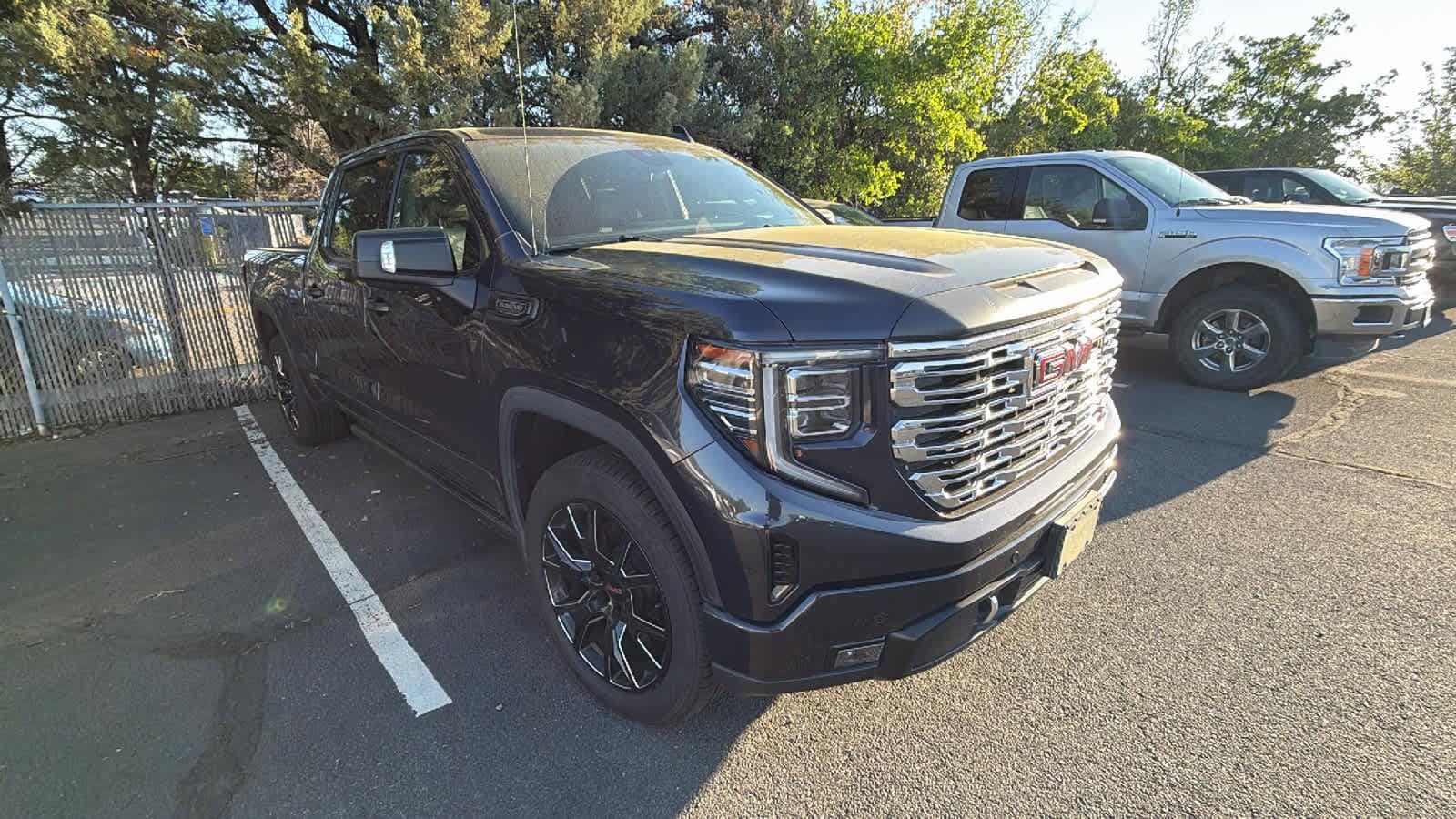 Thumbnail: 2022 GMC Sierra 1500 - 2