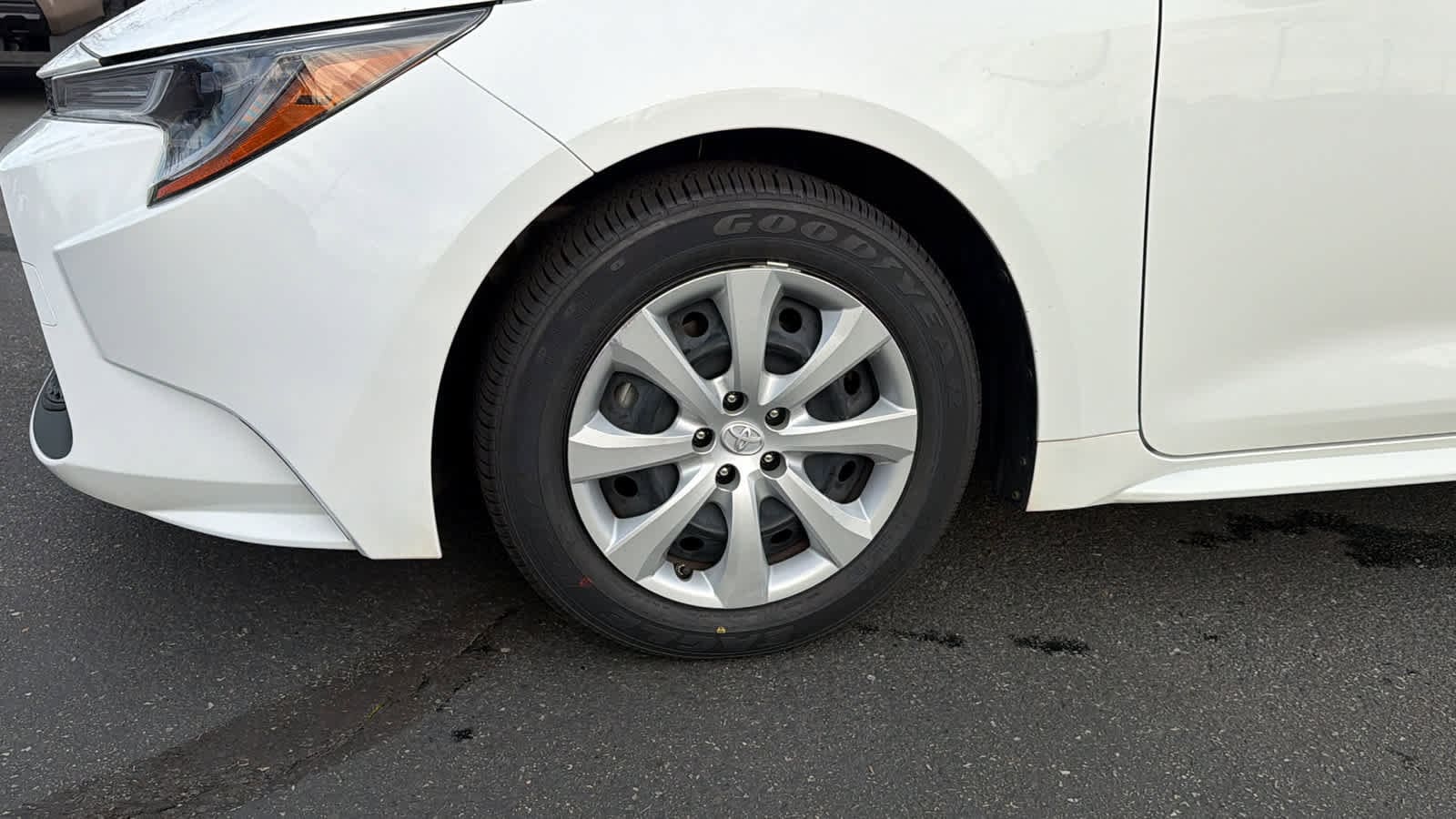 Thumbnail: 2022 Toyota Corolla - 9