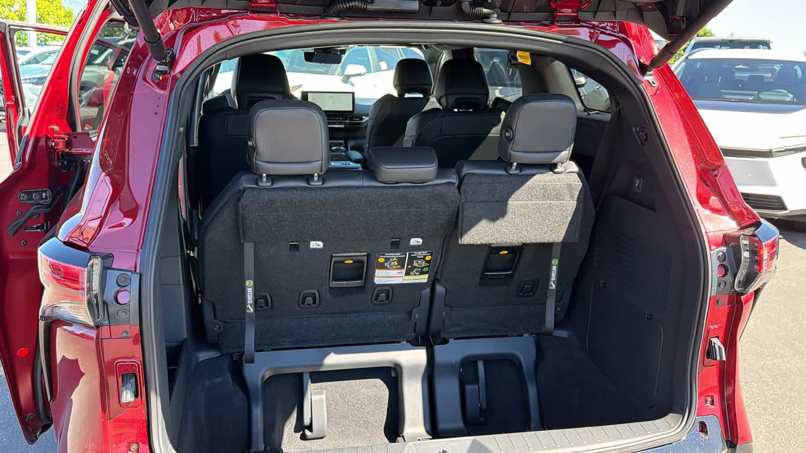 Thumbnail: 2026 Toyota Sienna - 27
