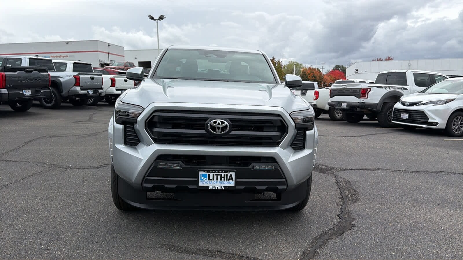 2025 Toyota Tacoma SR5 4x4 Double Cab photo 2