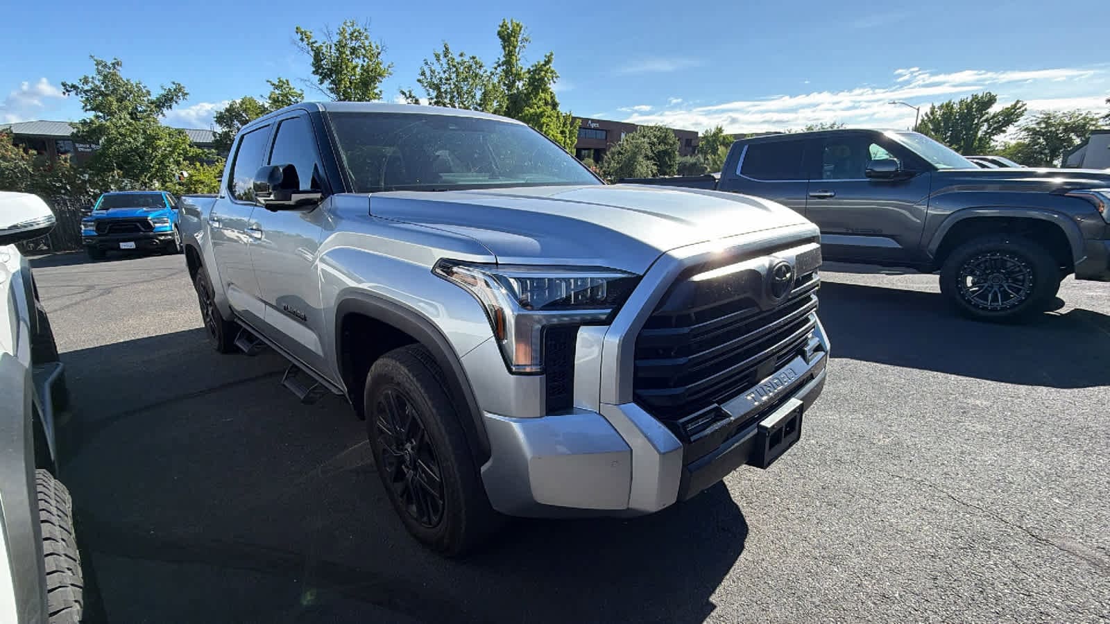 Thumbnail: 2025 Toyota Tundra - 2
