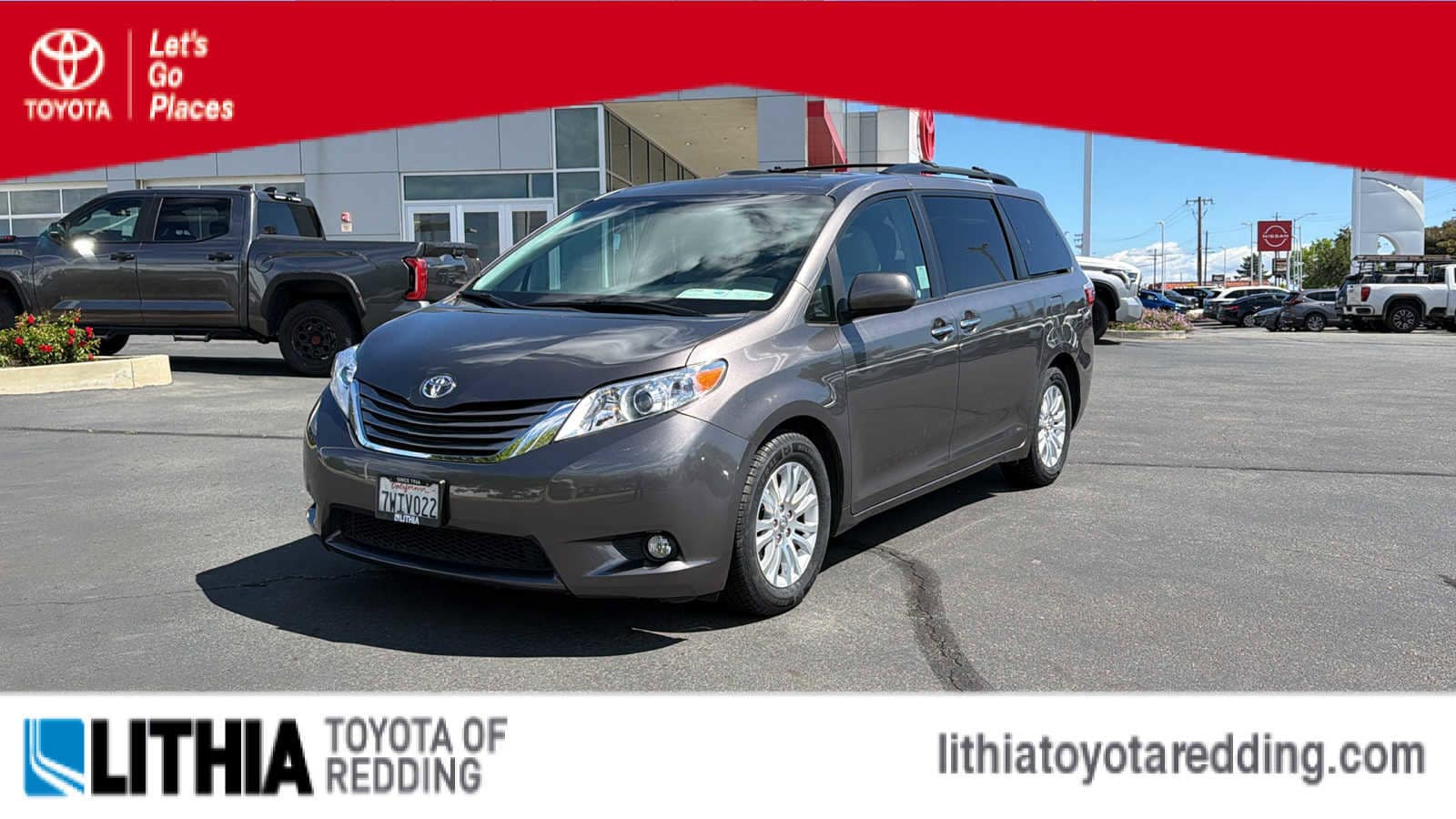 Thumbnail: 2017 Toyota Sienna - 1