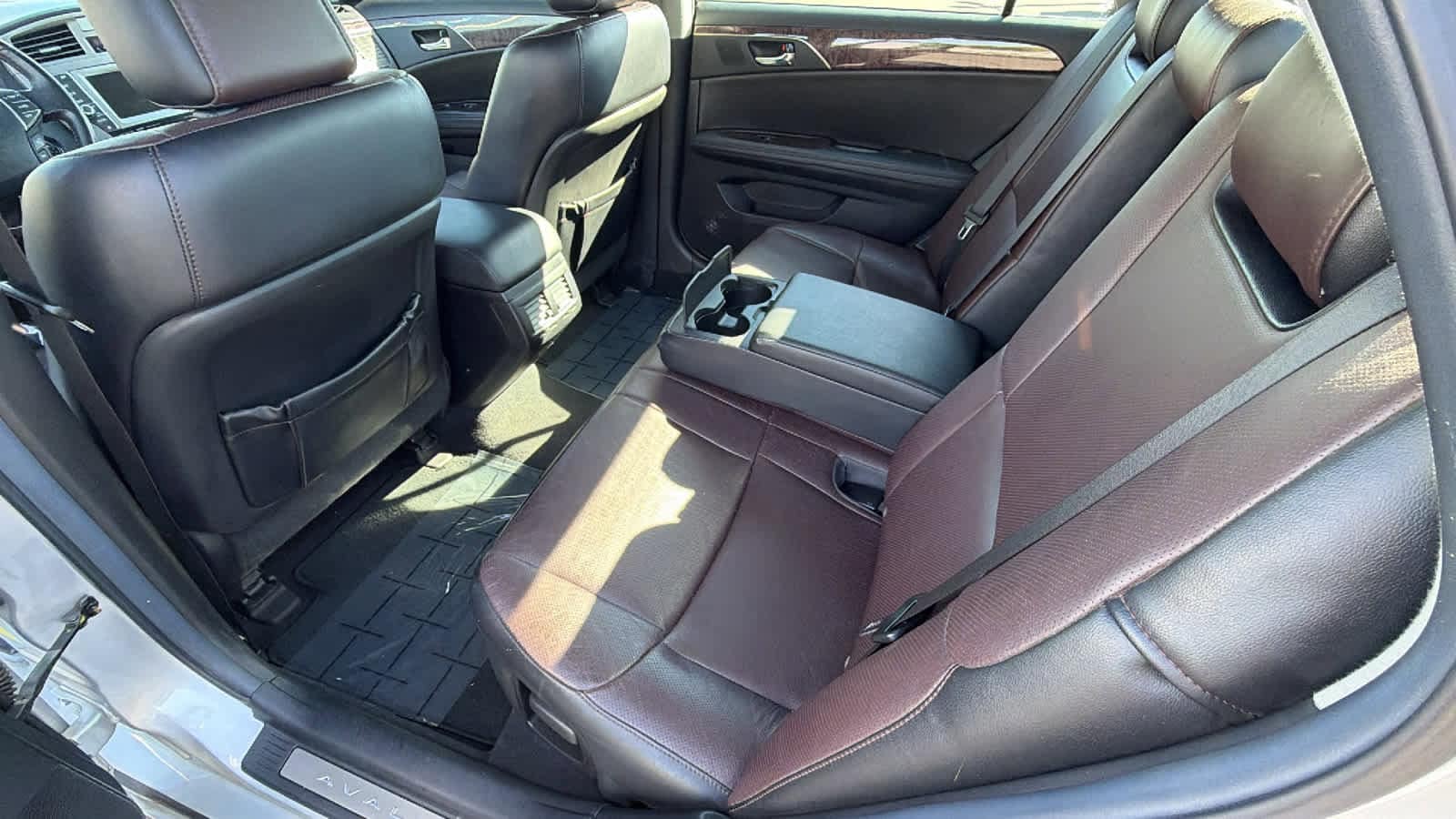 Thumbnail: 2011 Toyota Avalon - 24