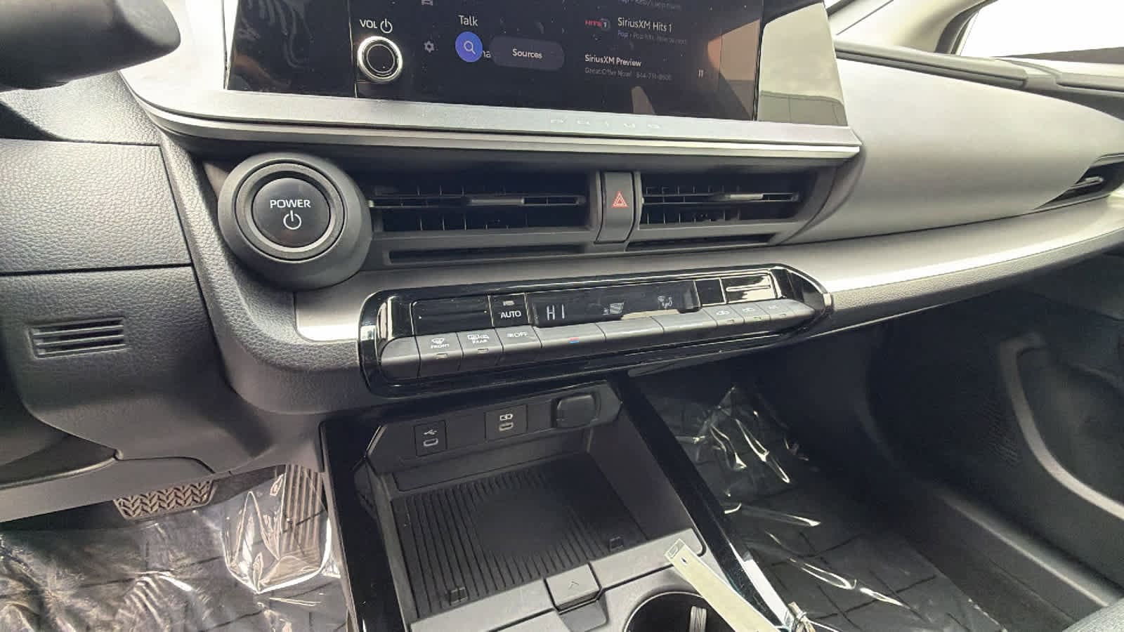 Thumbnail: 2024 Toyota Prius - 14