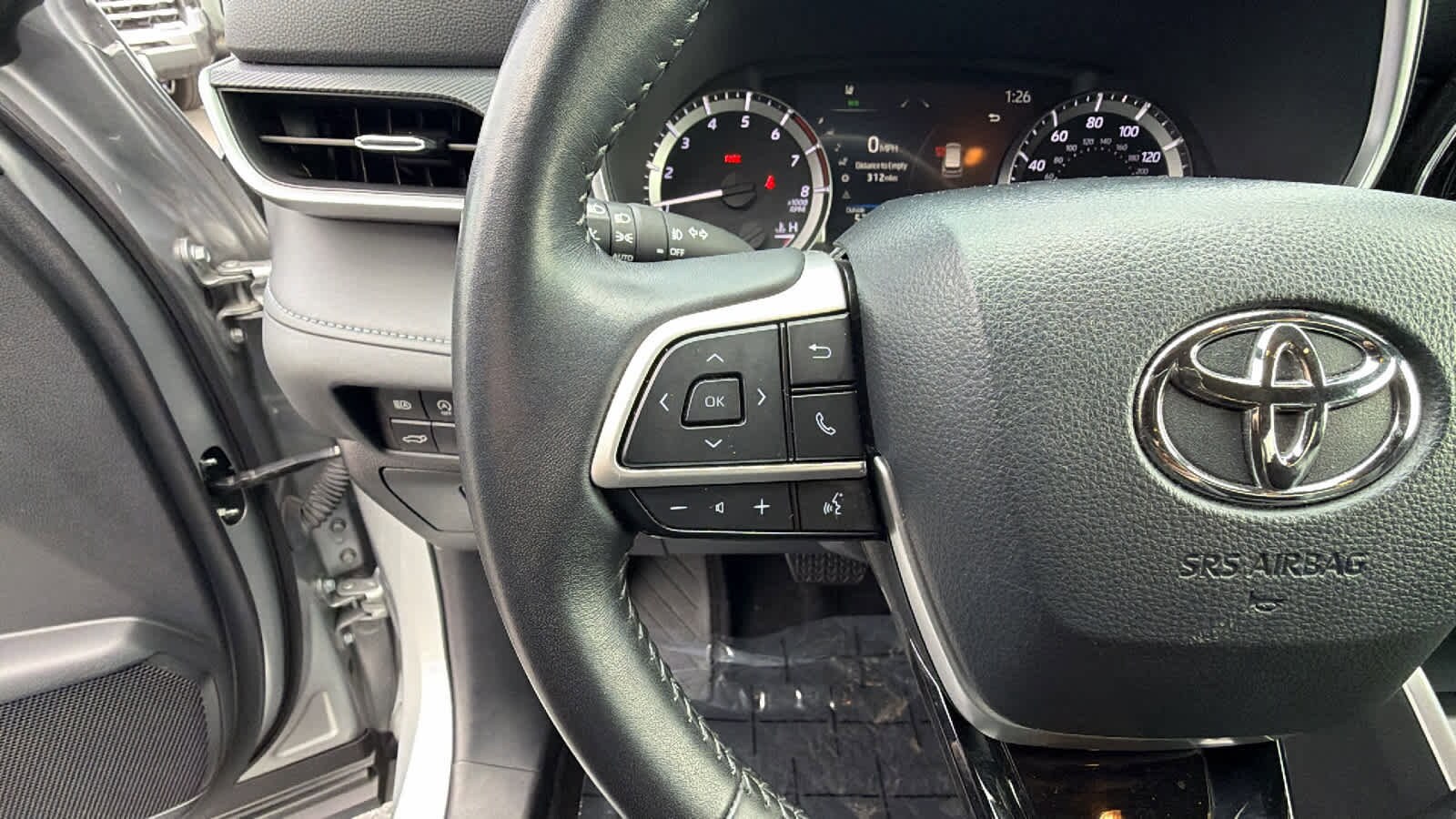 Thumbnail: 2024 Toyota Highlander - 19