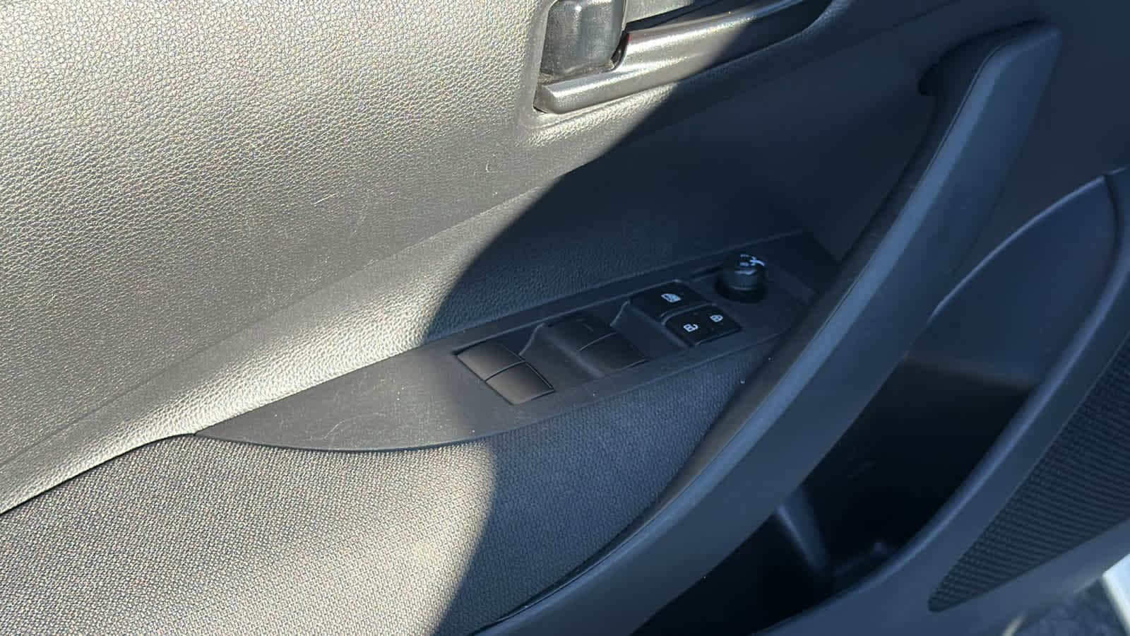 Thumbnail: 2024 Toyota Corolla - 22