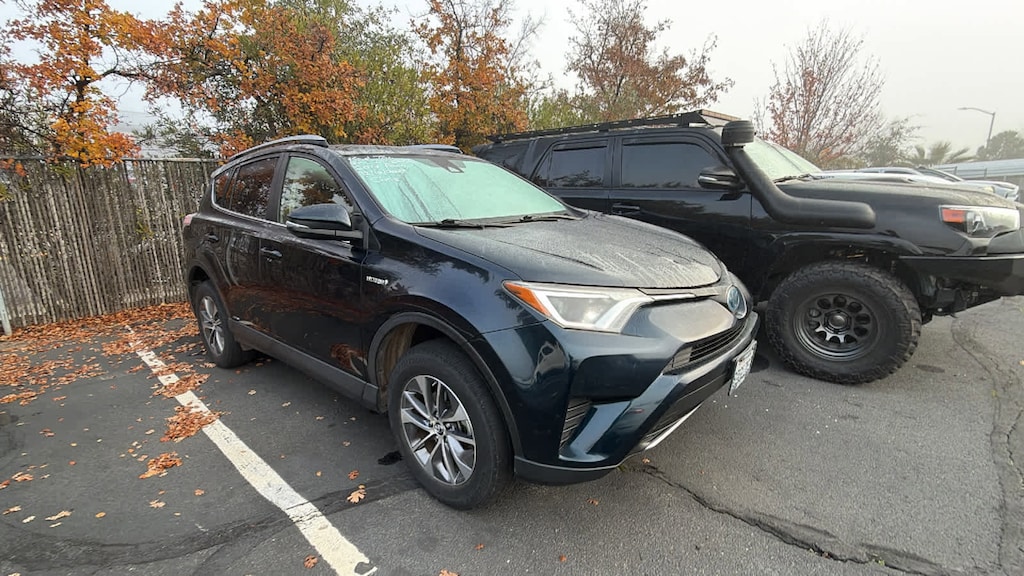 Used 2018 Toyota RAV4 Hybrid LE SUV
