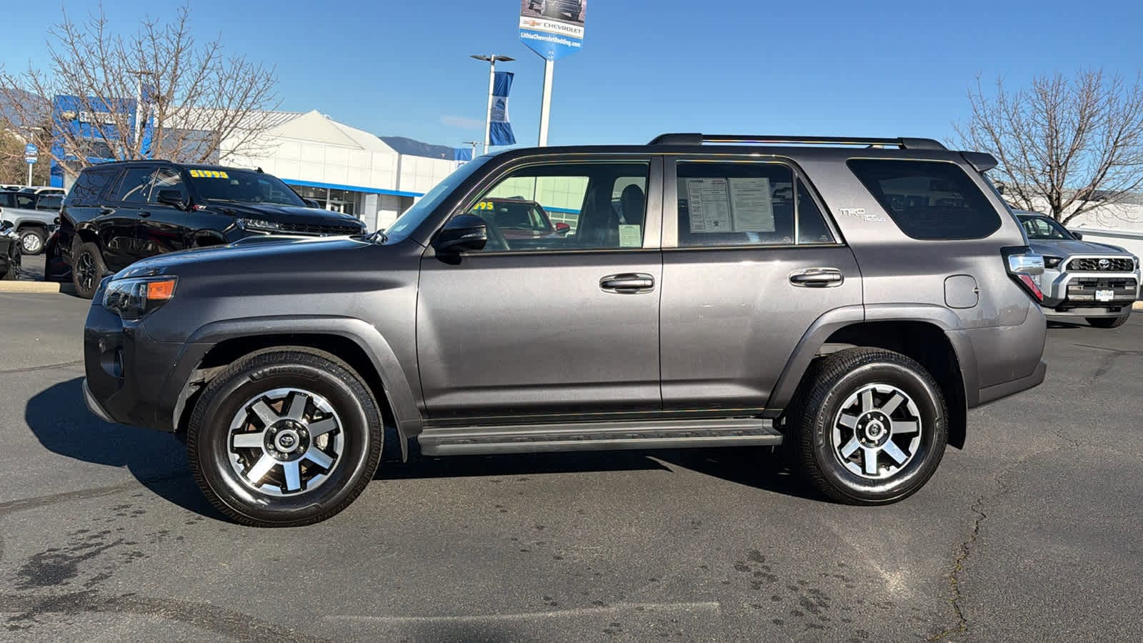 Thumbnail: 2022 Toyota 4Runner - 8