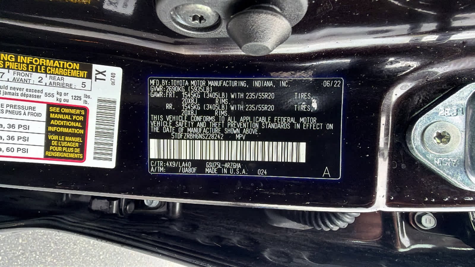 Thumbnail: 2022 Toyota Highlander - 30