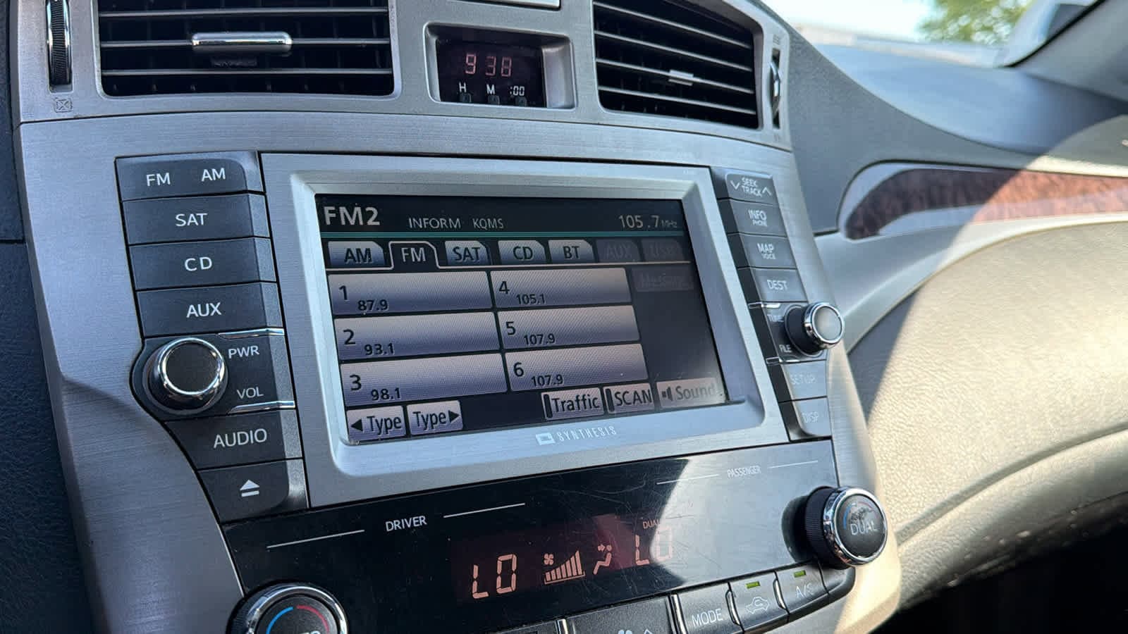 Thumbnail: 2011 Toyota Avalon - 15