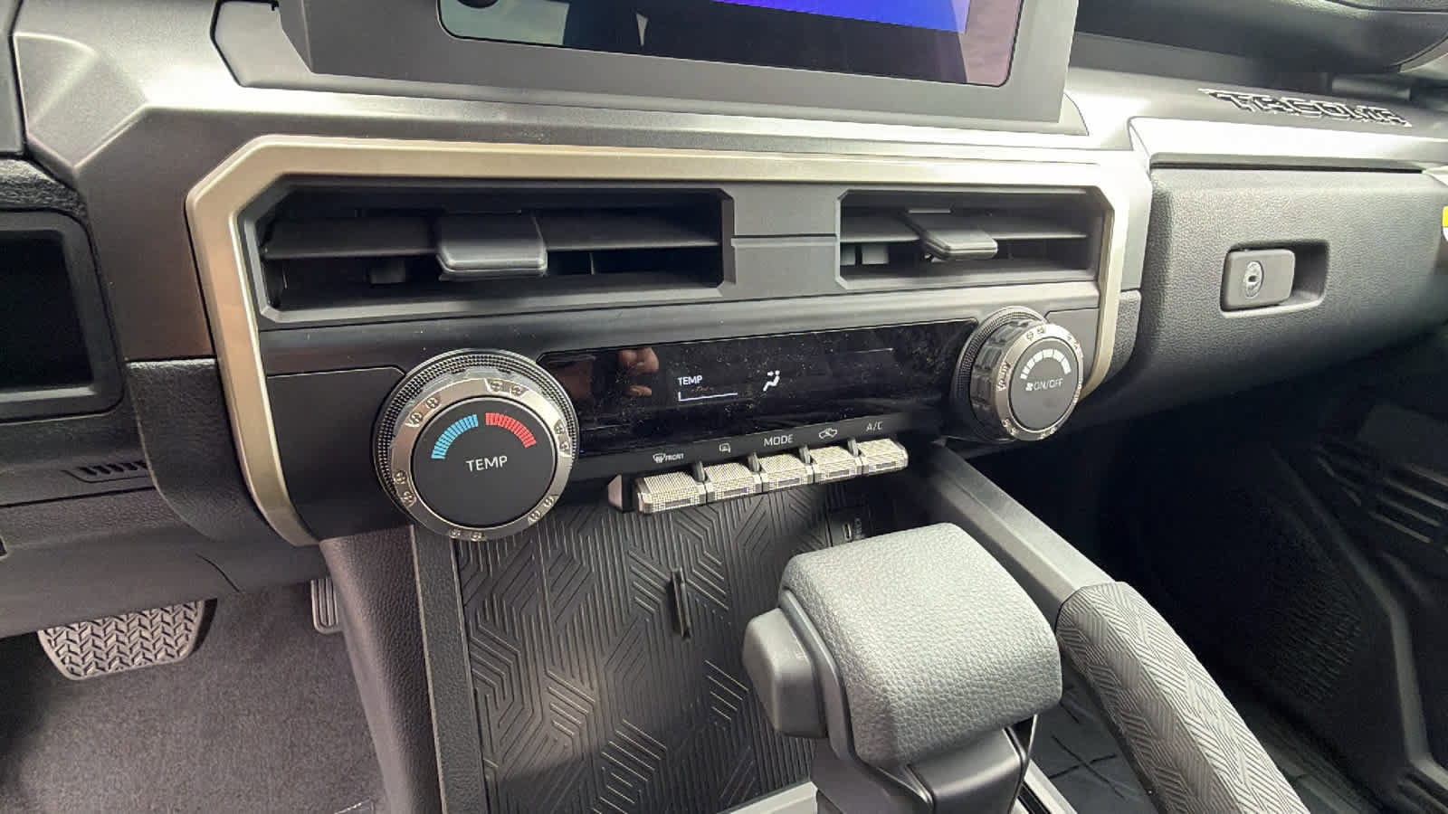 Thumbnail: 2025 Toyota Tacoma - 14