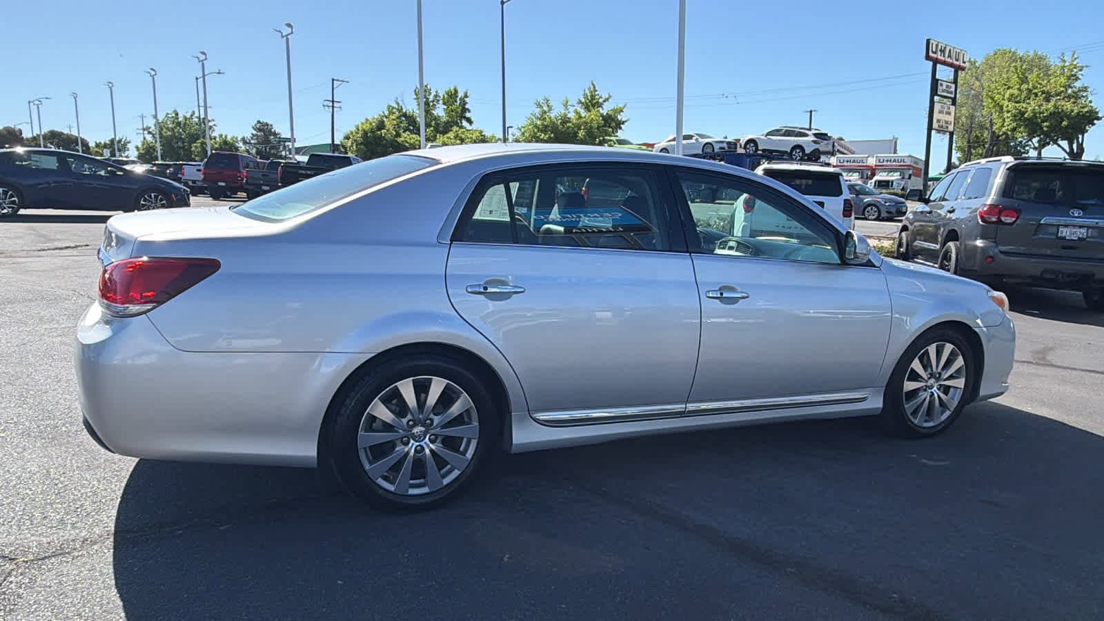 Thumbnail: 2011 Toyota Avalon - 4