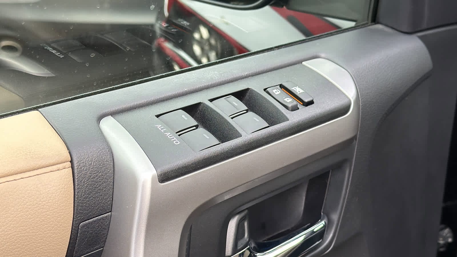 Thumbnail: 2022 Toyota 4Runner - 22