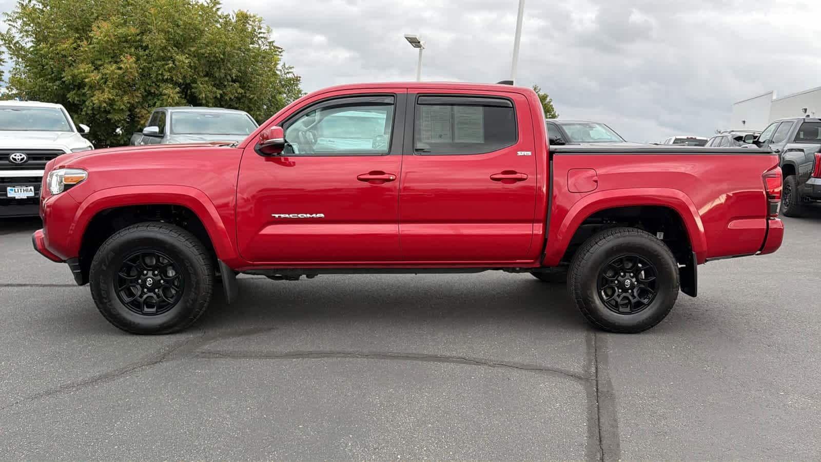 Thumbnail: 2021 Toyota Tacoma - 8