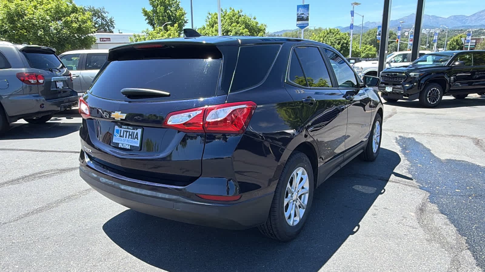 Thumbnail: 2021 Chevrolet Equinox - 4