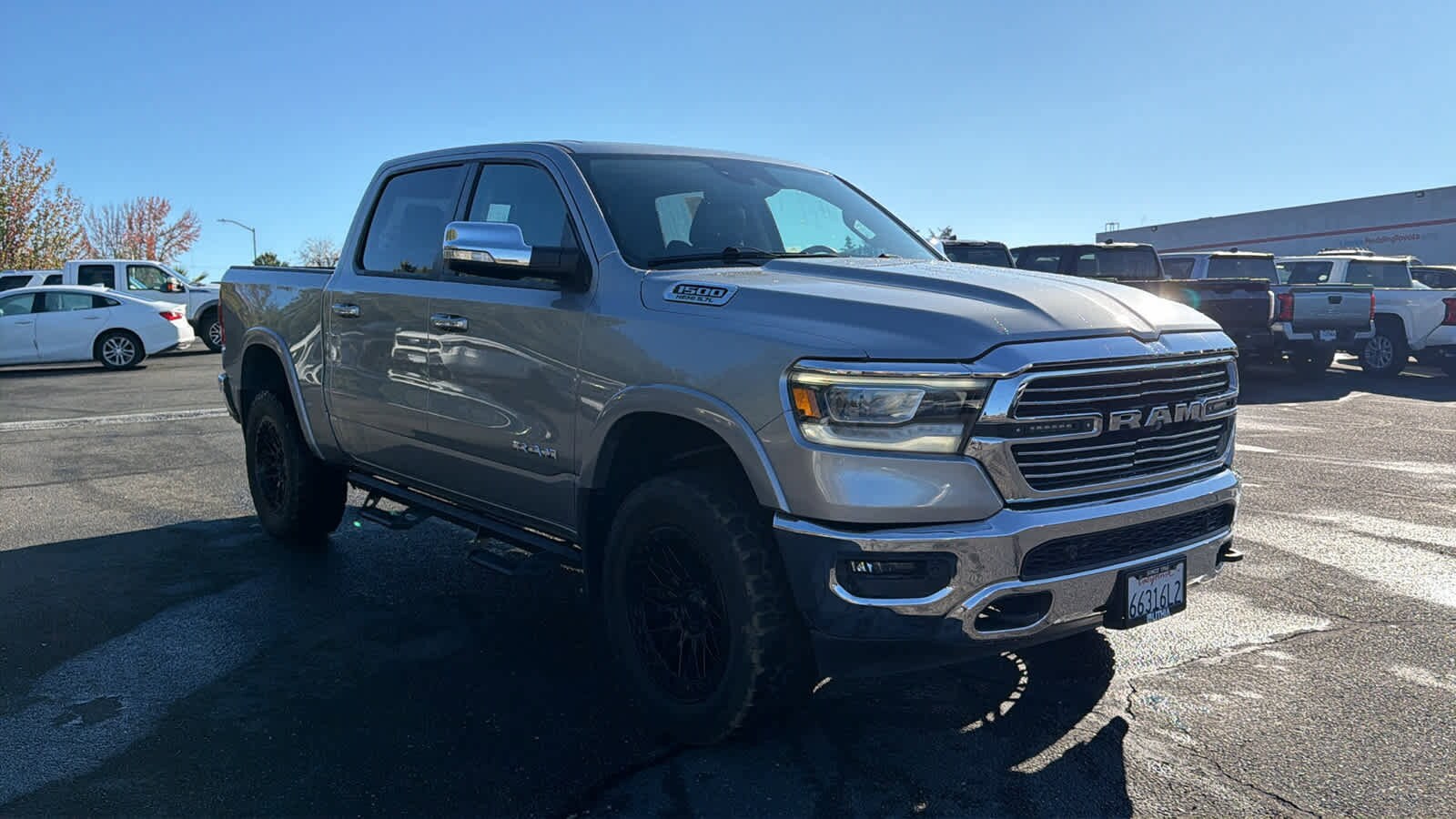 2019 Ram 1500 Laramie photo 3
