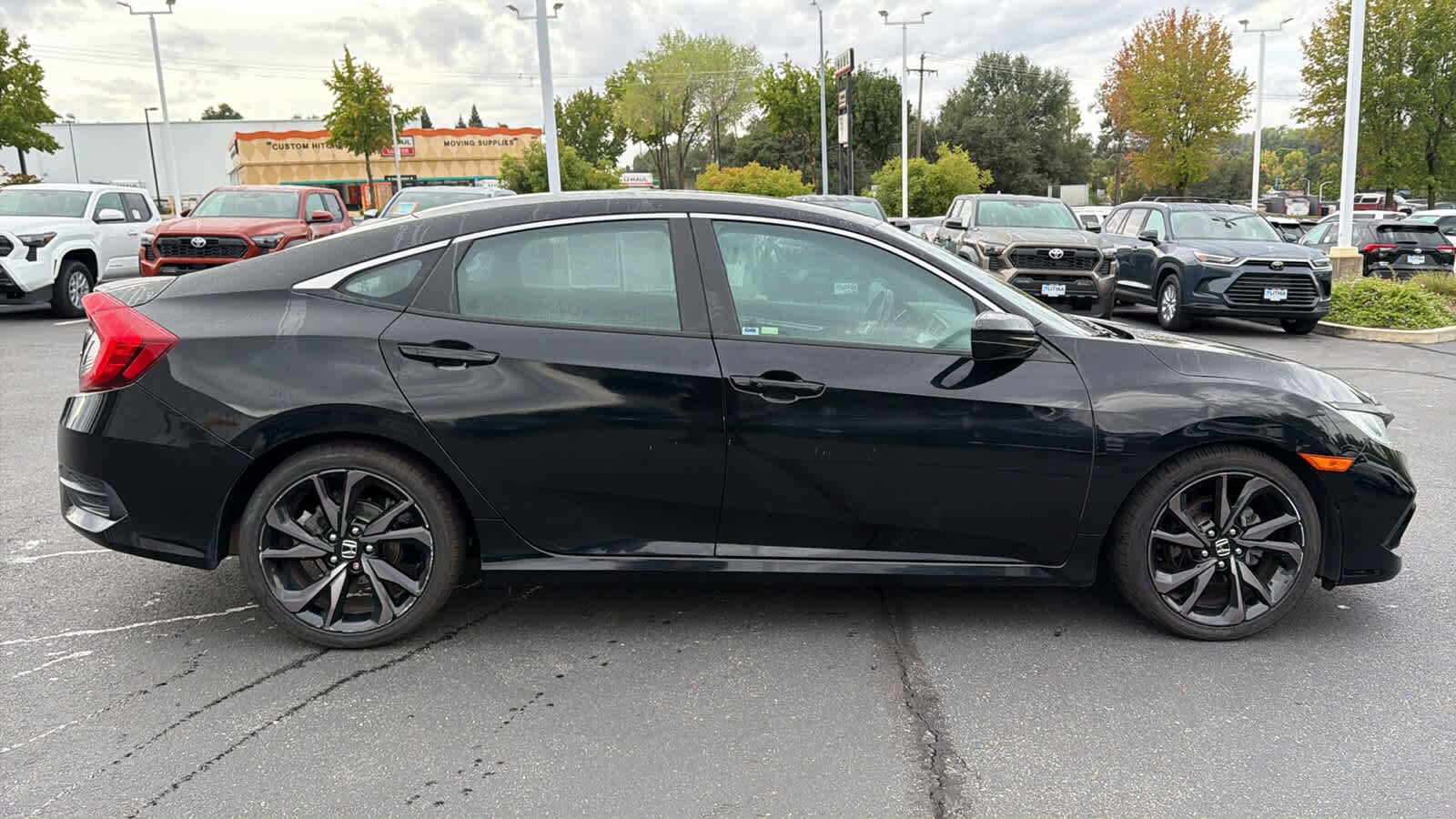 2019 Honda Civic Sport photo 4