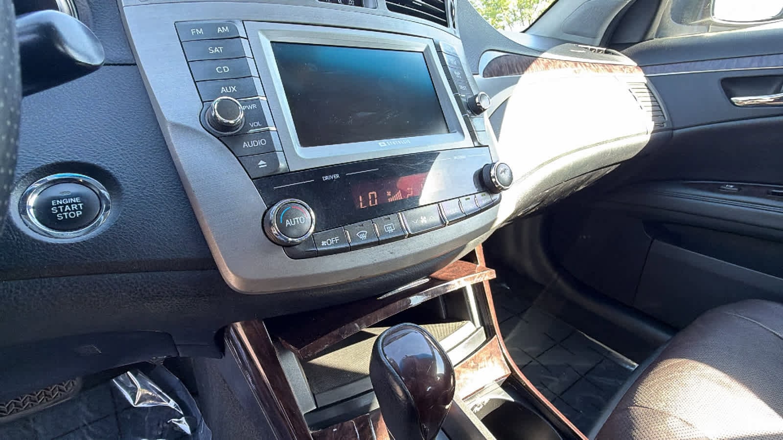Thumbnail: 2011 Toyota Avalon - 14