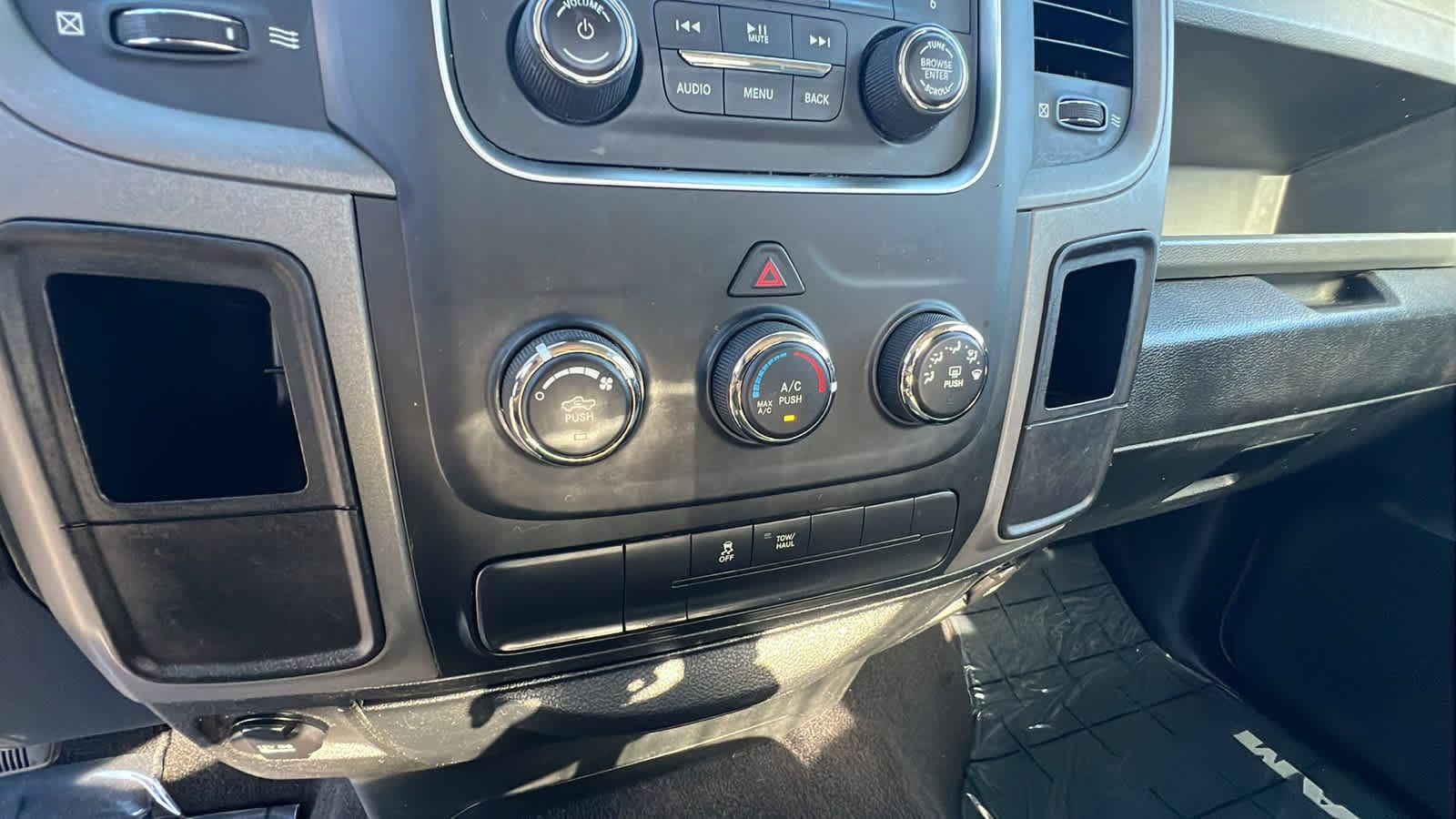 Thumbnail: 2013 RAM 1500 - 14