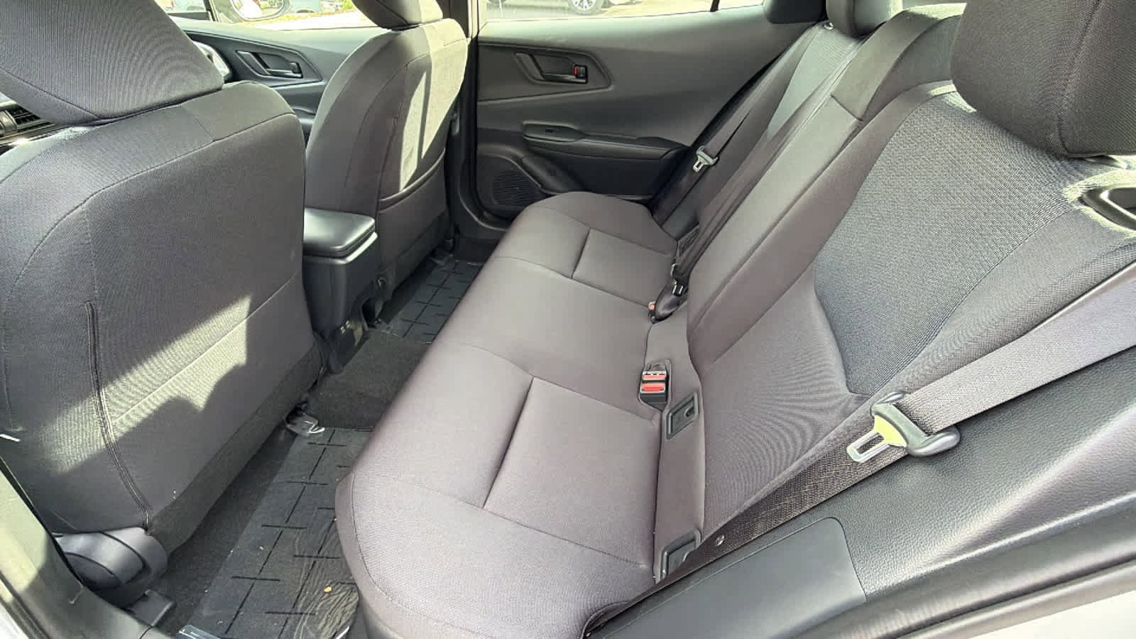 Thumbnail: 2024 Toyota Prius - 24