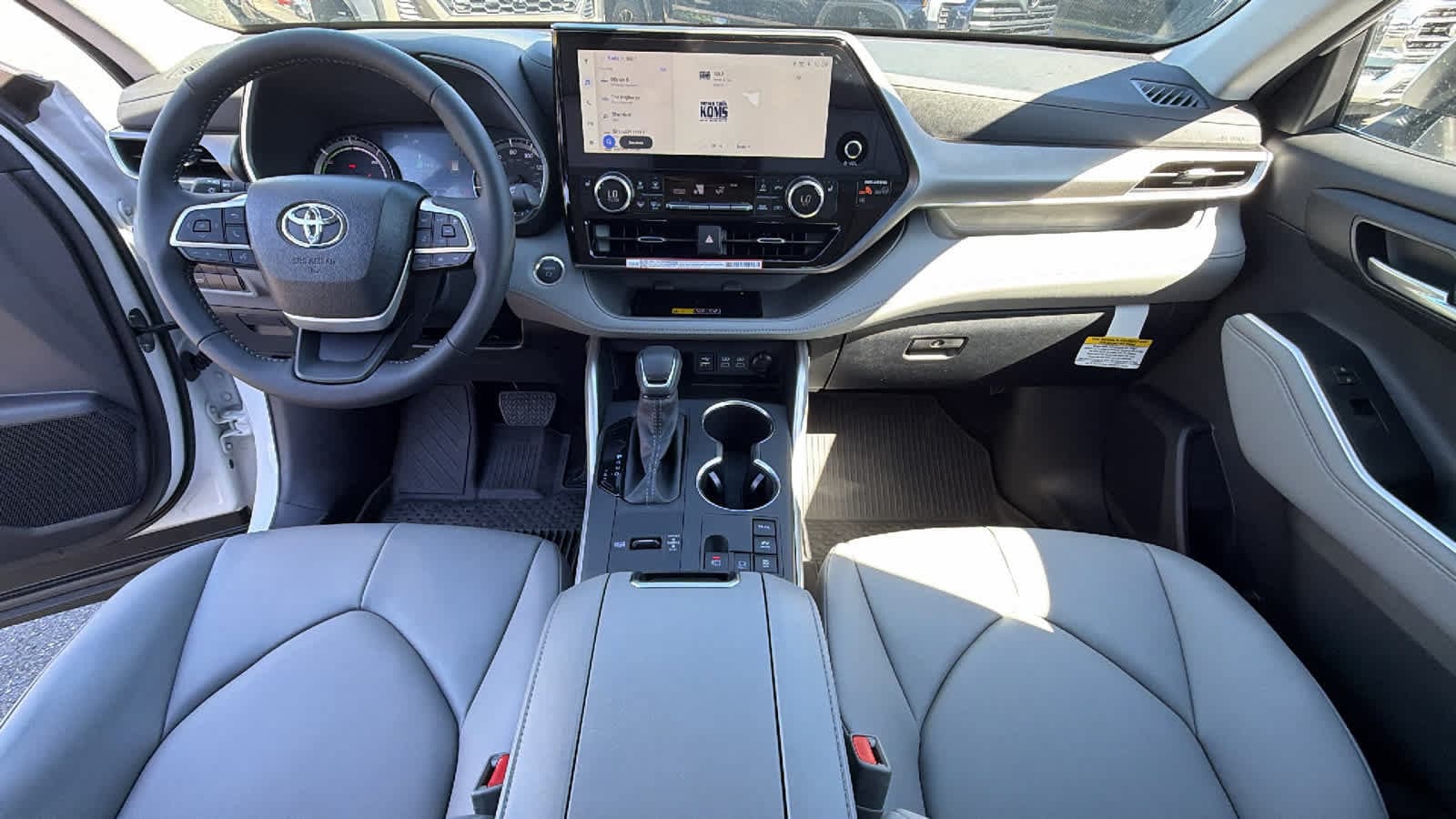 Thumbnail: 2026 Toyota Highlander - 26