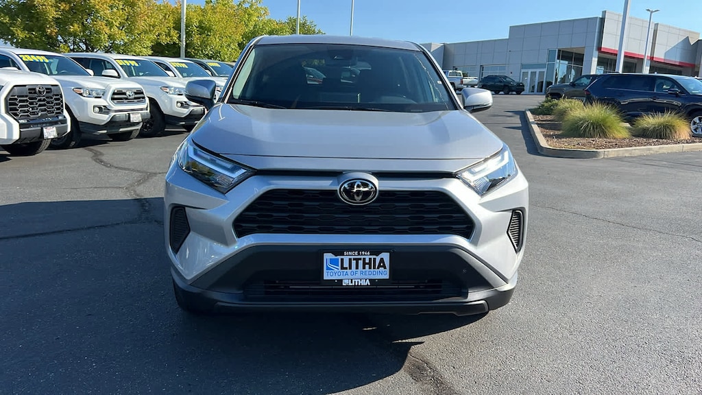 New 2025 Toyota RAV4 LE LE FWD SUV
