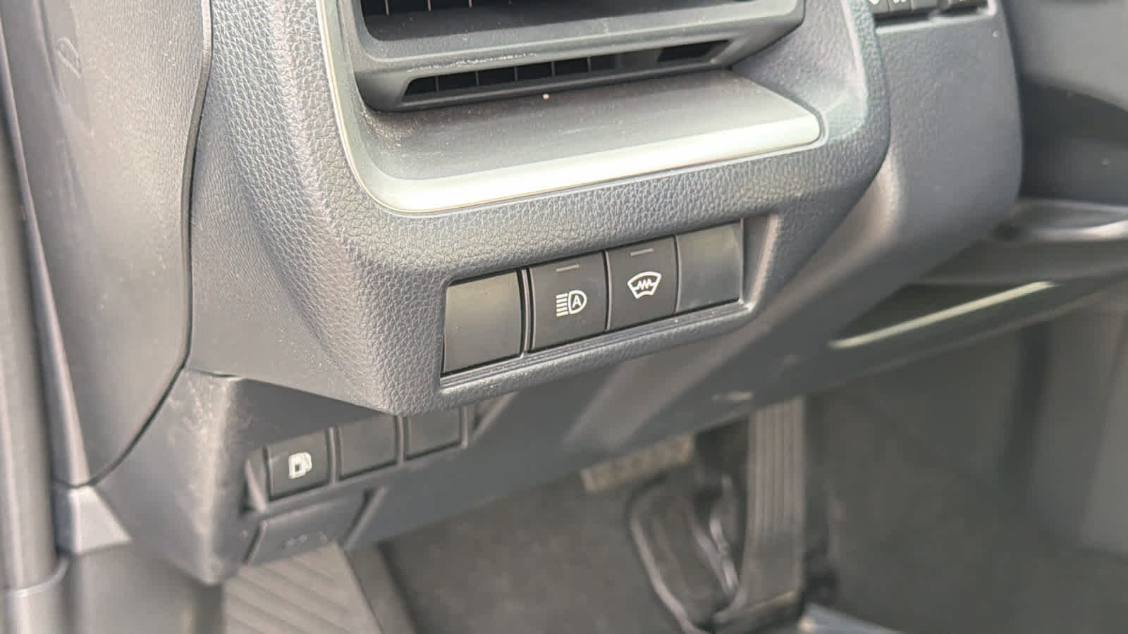 Thumbnail: 2024 Toyota Prius - 31