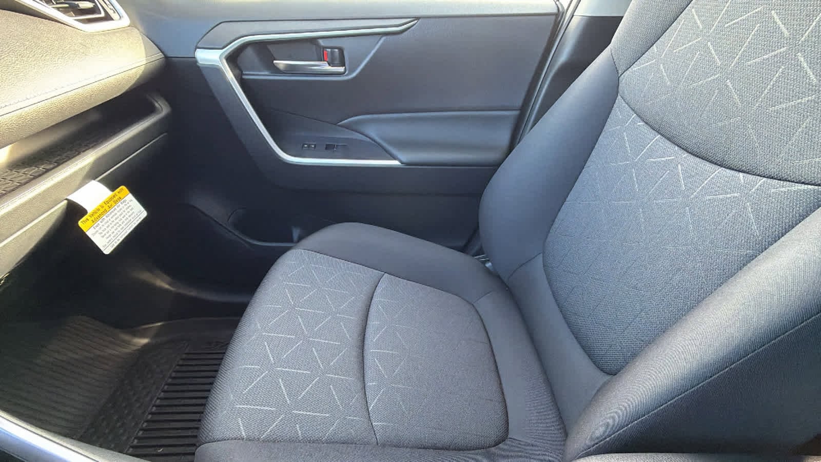 Thumbnail: 2025 Toyota RAV4 - 12