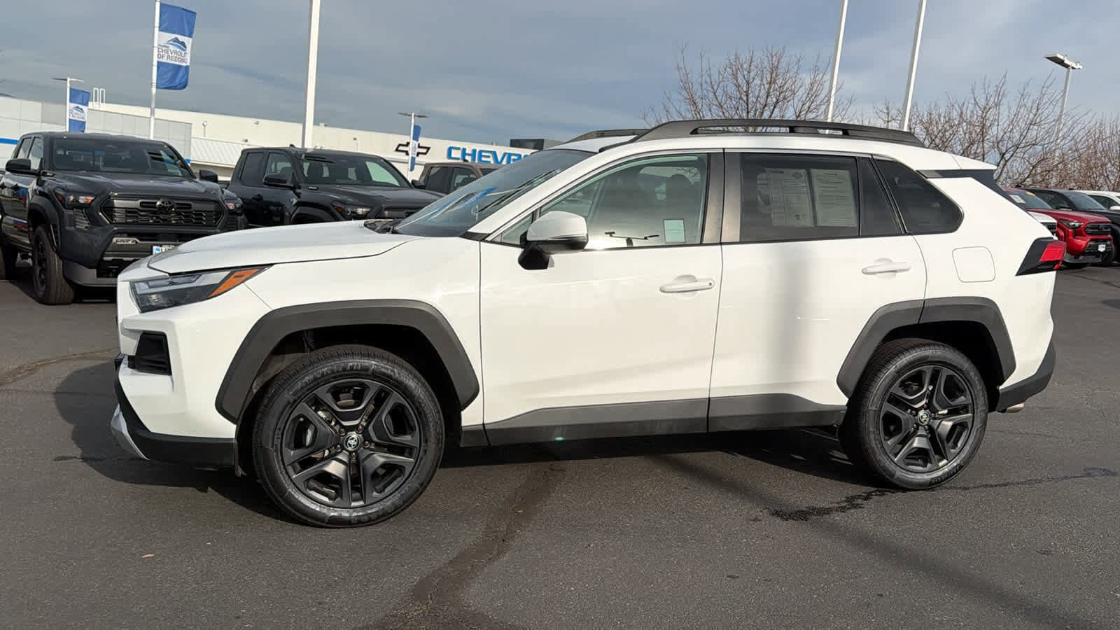 Thumbnail: 2023 Toyota RAV4 - 8