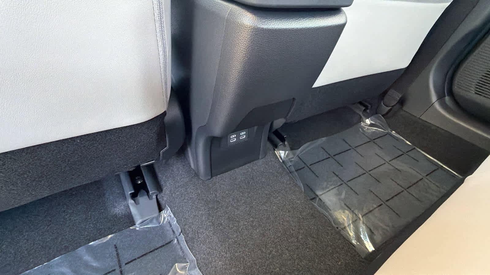 Thumbnail: 2026 Toyota Prius - 25