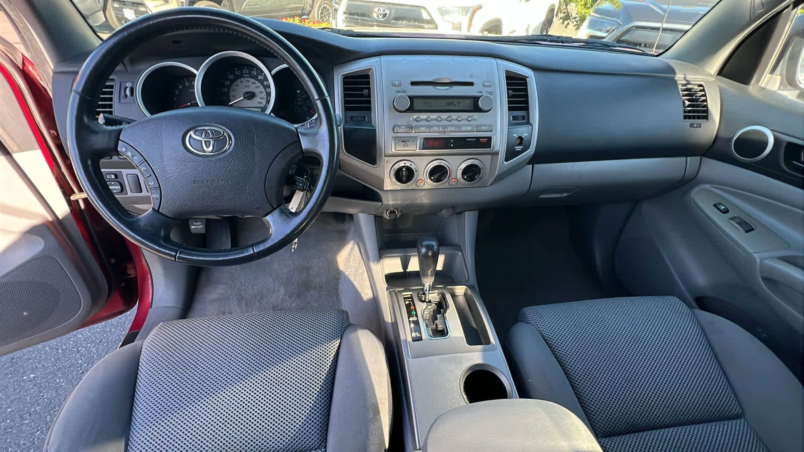Thumbnail: 2006 Toyota Tacoma - 26
