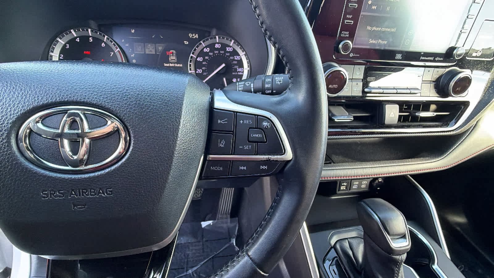 Thumbnail: 2022 Toyota Highlander - 20