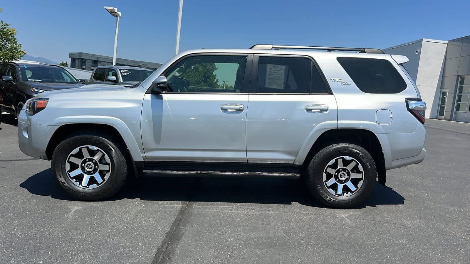 Thumbnail: 2023 Toyota 4Runner - 8