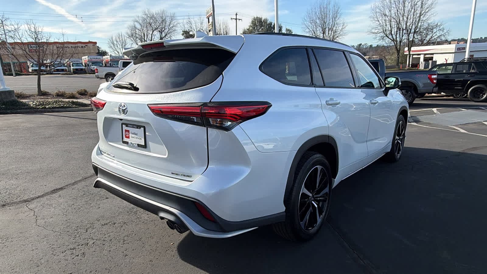 Thumbnail: 2022 Toyota Highlander - 5