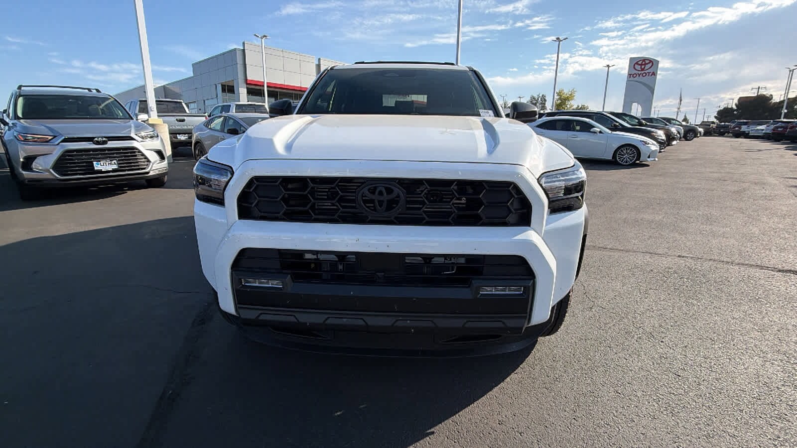 2025 Toyota 4Runner Off-Road 4WD TRD photo 2