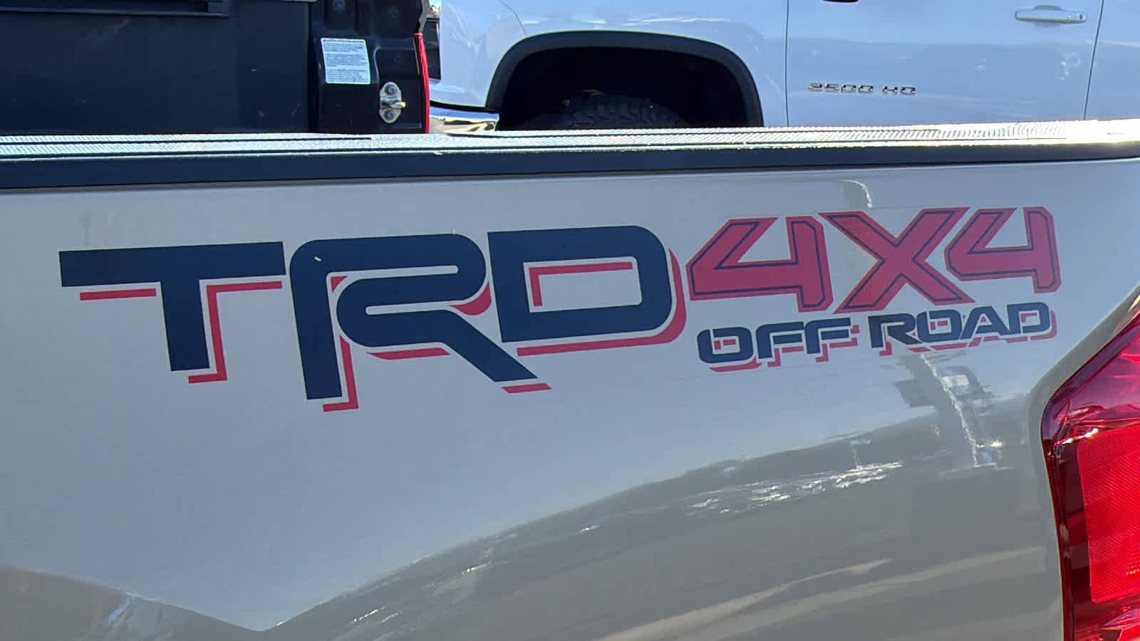 Thumbnail: 2018 Toyota Tacoma - 28