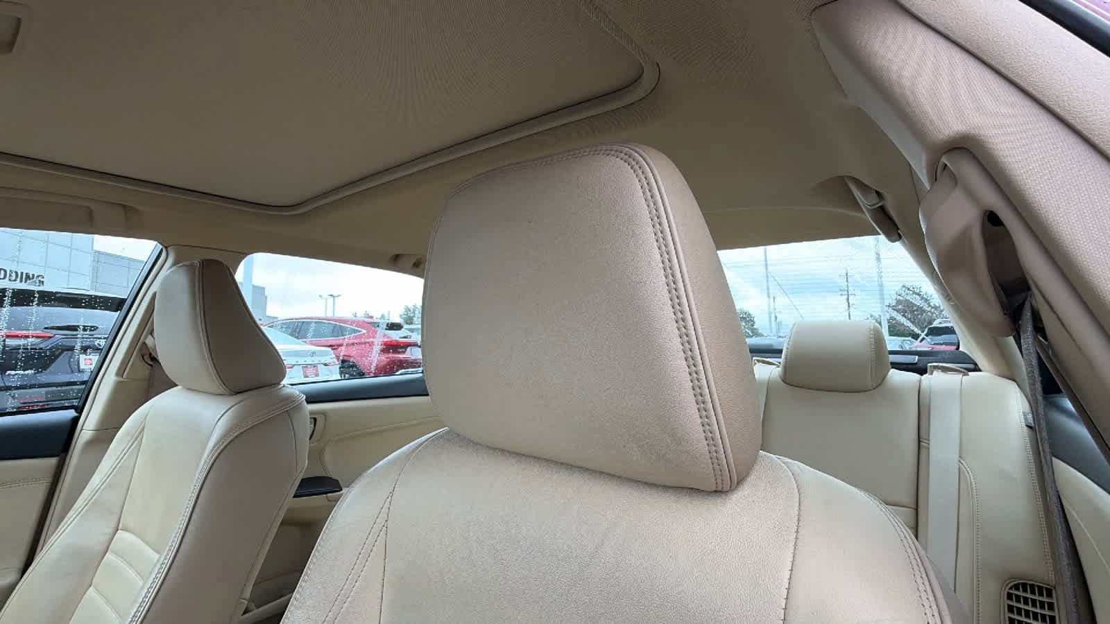 Thumbnail: 2015 Toyota Camry - 11