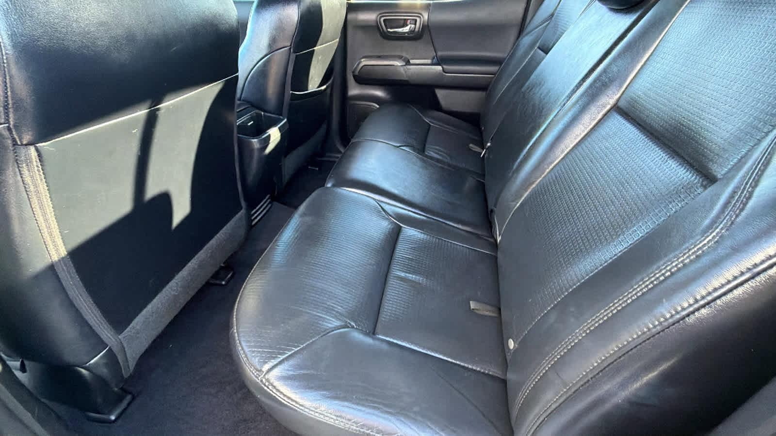 Thumbnail: 2018 Toyota Tacoma - 24