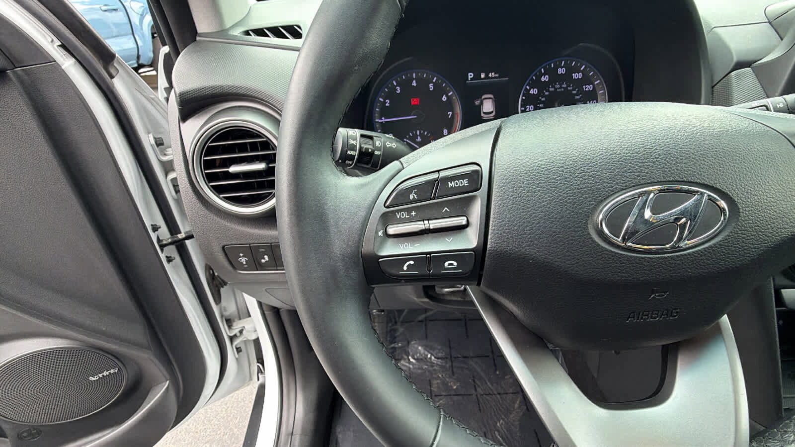 Thumbnail: 2020 Hyundai Kona - 18