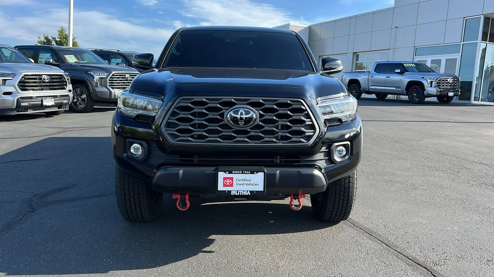 2023 Toyota Tacoma TRD V6 photo 2