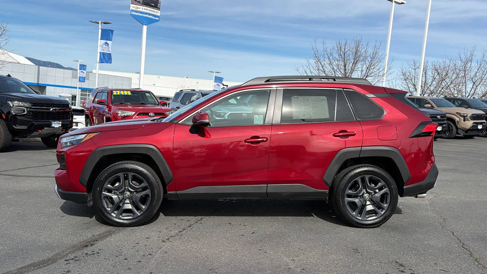 Thumbnail: 2024 Toyota RAV4 - 8