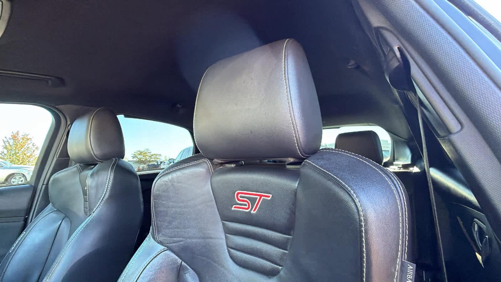 Thumbnail: 2016 Ford Focus - 11