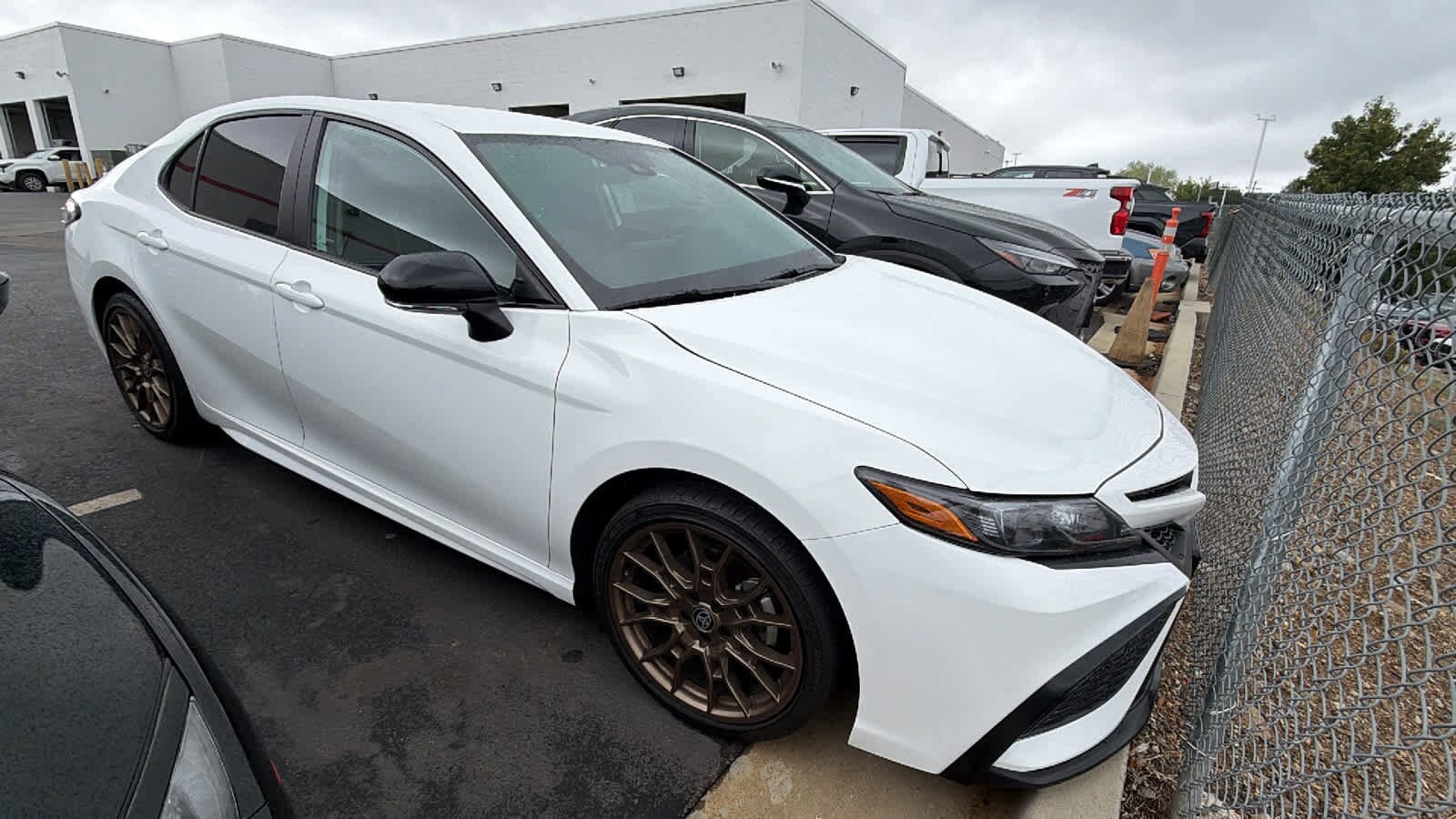 2024 Toyota Camry SE photo 2