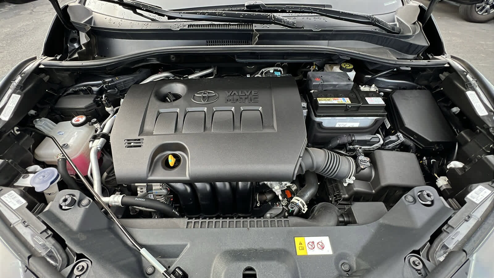 Thumbnail: 2022 Toyota C-HR - 9