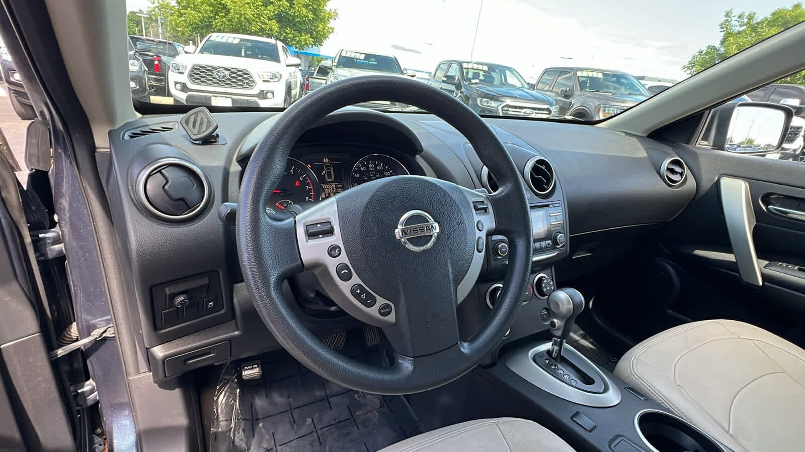 2015 Nissan Rogue S 2